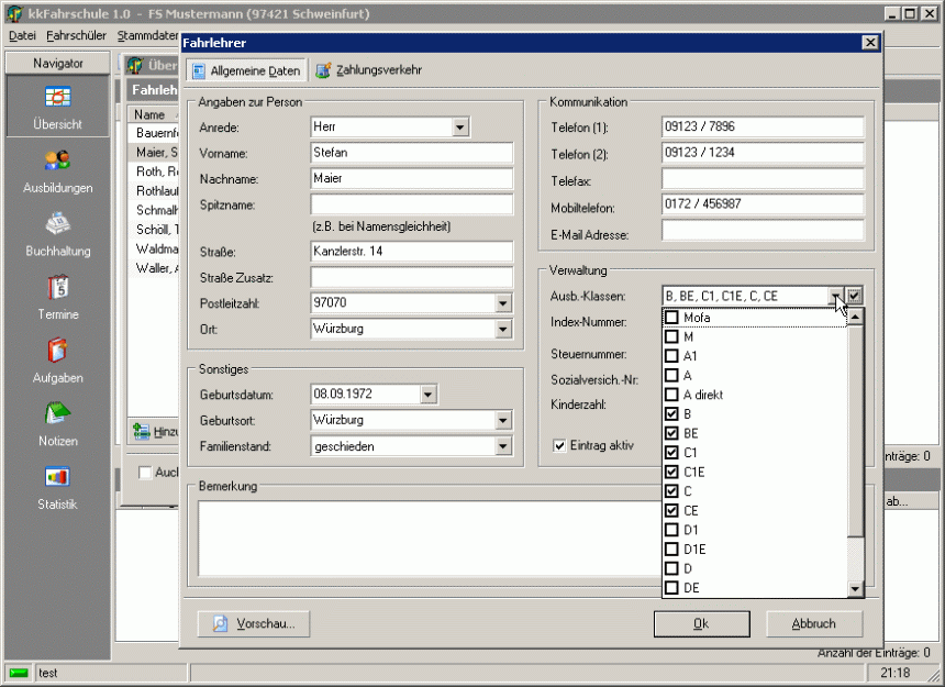 stammdaten_fahrlehrer.gif